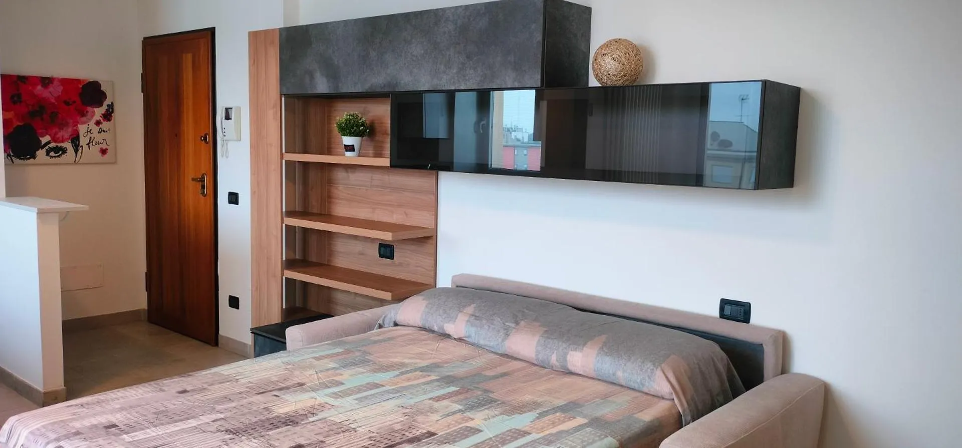 Suite Ultimo Piano Top-Floor Suite With Private Garage location