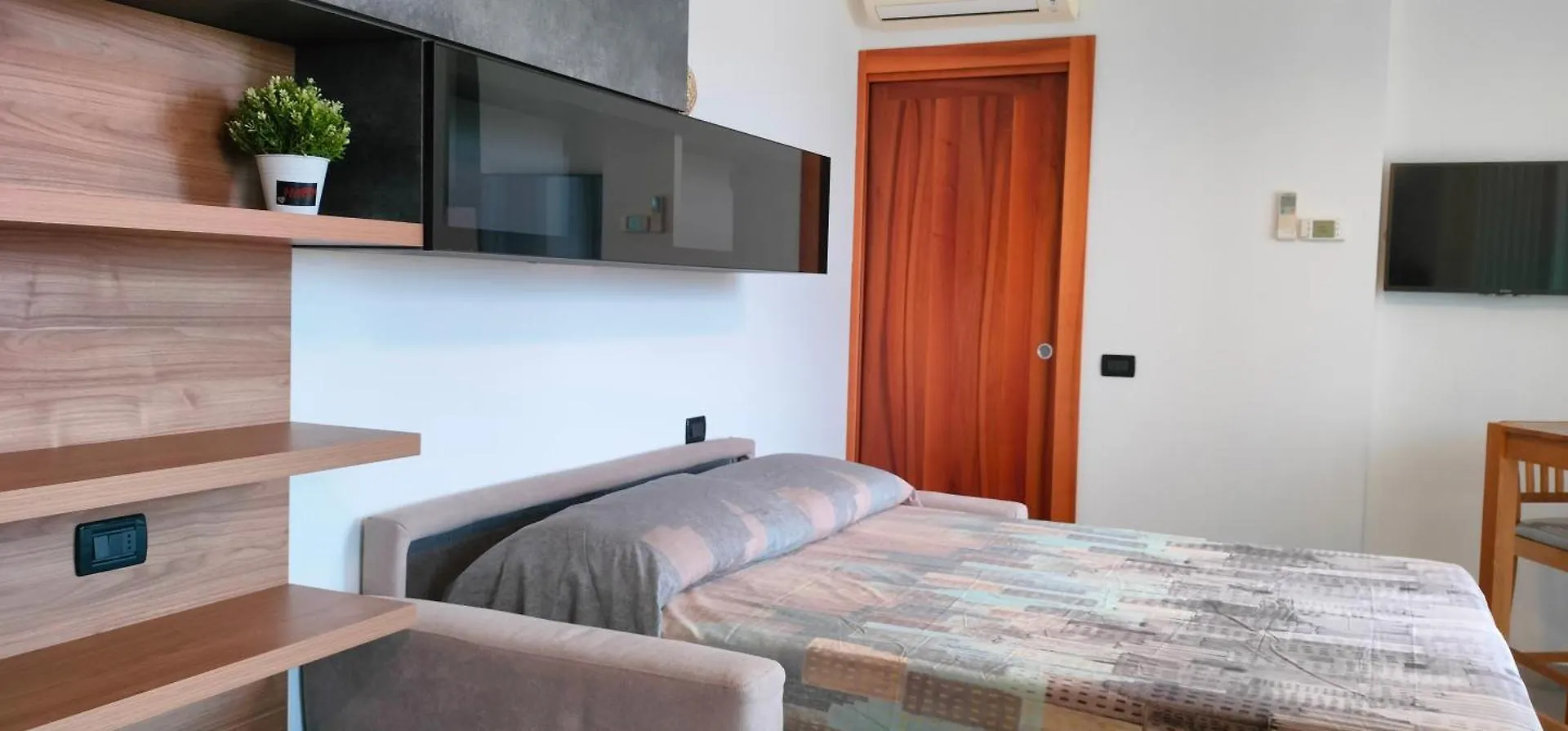 Apartment Suite Ultimo Piano Top-Floor Suite With Private Garage Vicenza