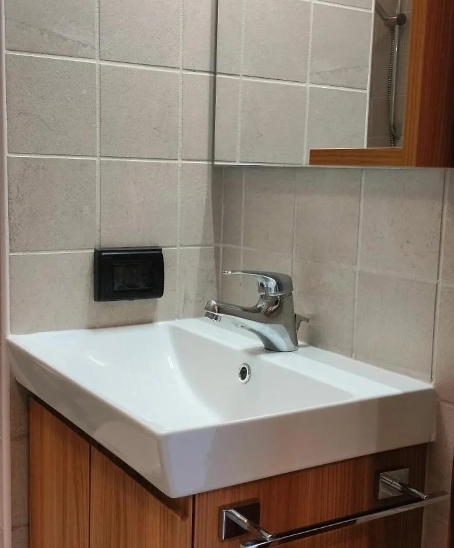 Suite Ultimo Piano Top-Floor Suite With Private Garage Vicenza Italy